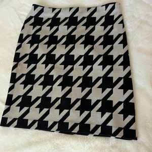 PS Worthington Petite Modern Knit Skirt